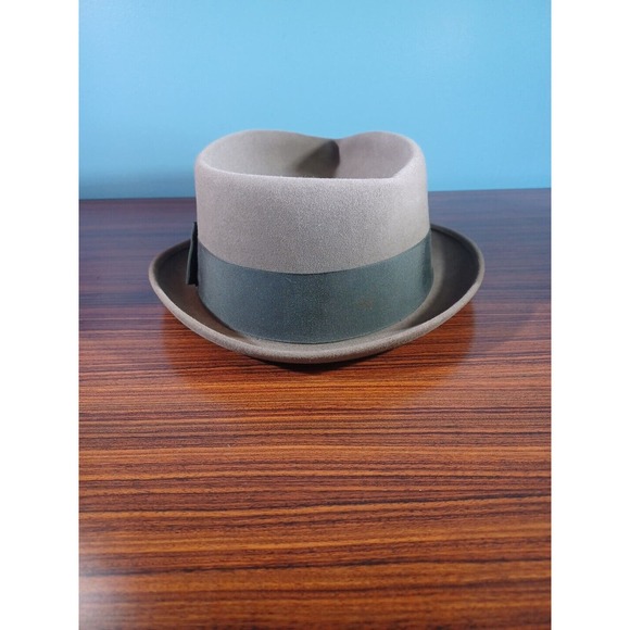 Vintage Creighton Fedora Classic Style Brown Felt Green Band - Picture 4 of 16